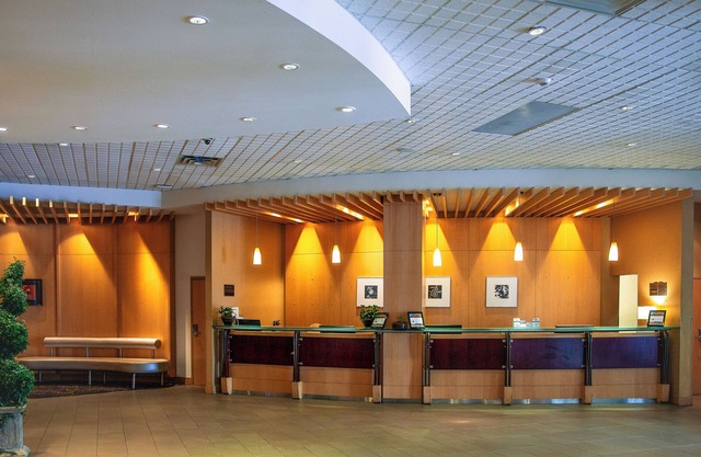 iHOTEL & Conference Center Red Deer