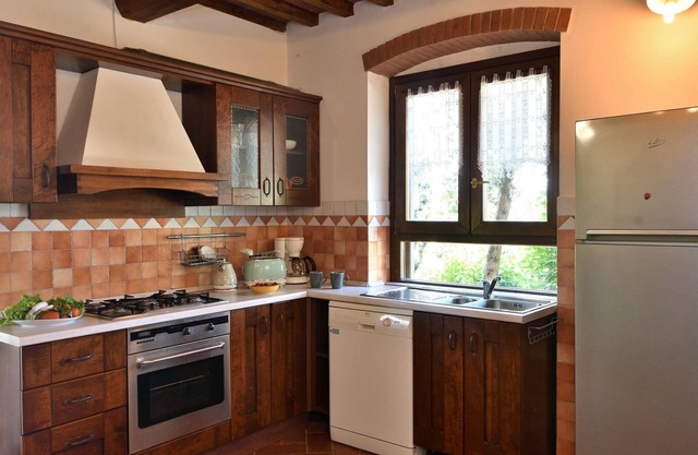 Il Bel Laghetto, Castiglion Fiorentino, Arezzo and Cortona