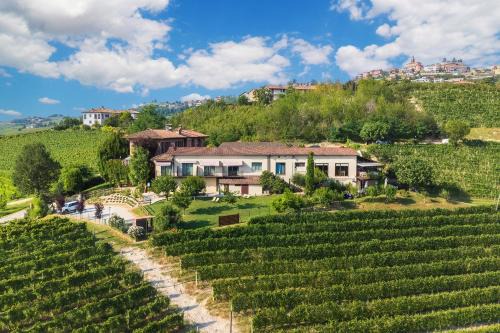 Il Cortile Suites