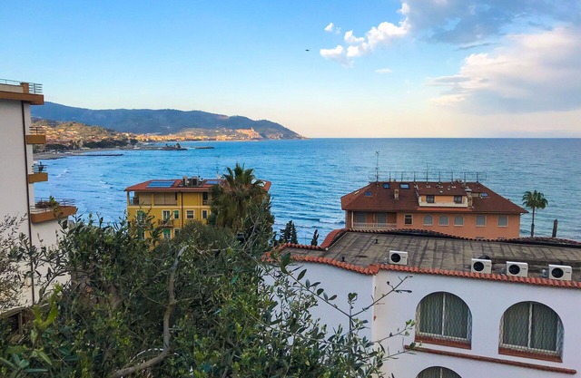 Il Geranio Sant'Elmo - vista al mar, para 4, 5 minutos a pie de la playa, pequeño jardín