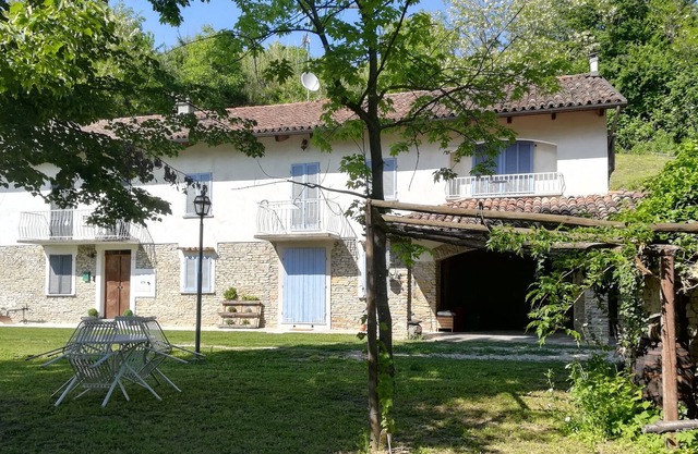 IL Mestiere DI Vivere - Cascina Immersa nel Verde