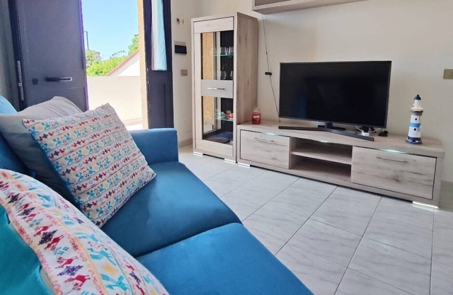 Il Nido Azzurro - One Bedroom Apartment, Sleeps 2