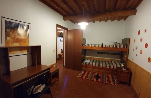 Il Però apartment in farmhouse in the countryside with swimming pool