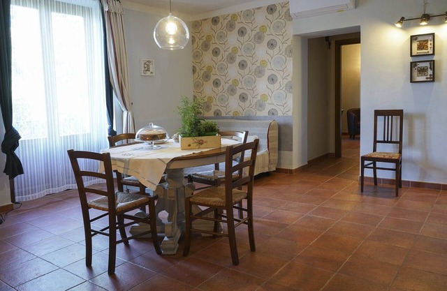 Schön eingerichtetes Apartment mit Swimmingpool in der Nähe des Spas