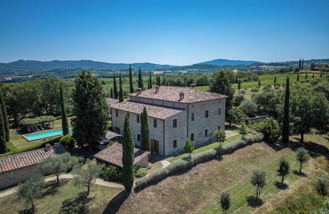 Il Poggio alle Trese 10, Emma Villas