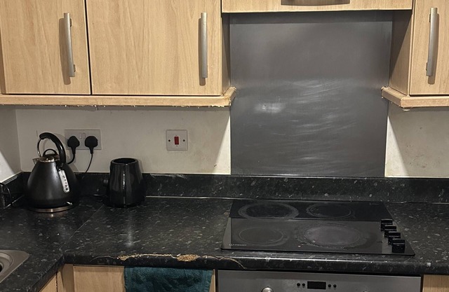 Immaculate 2-bed Apartment in Greenhithe