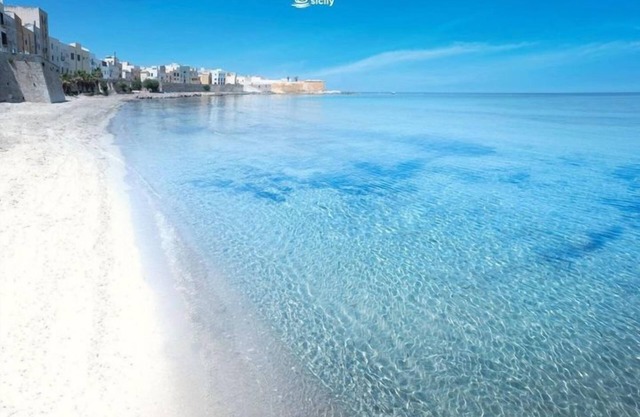 Immaculate 3-Bed Apartment in Trapani, Sicily