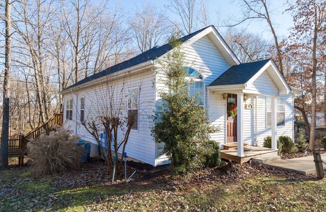 Makelloses Haus mit 3 Schlafzimmern am Barren River Lake mit Zugang zum See und WLAN!