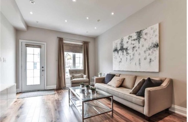 Immaculate Executive Townhouse