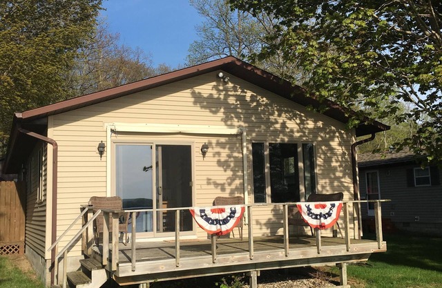 Unbefleckten Haus direkt am schönen Hubbard Lake.
