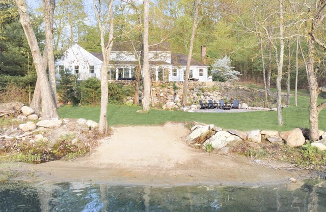 Immaculate waterfront home nestled in the Litchfield hills w/ tons of...