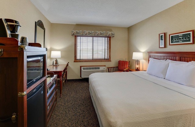 Immerse in Galena's History - Cozy Inn with Free Breakfast | 2 Units