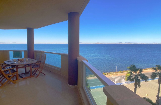 Impressive Beach apartment