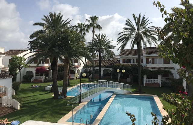 Komplett renoviertes Reihenhaus in Denia mit 3 Terrassen in Strandnähe (150m)