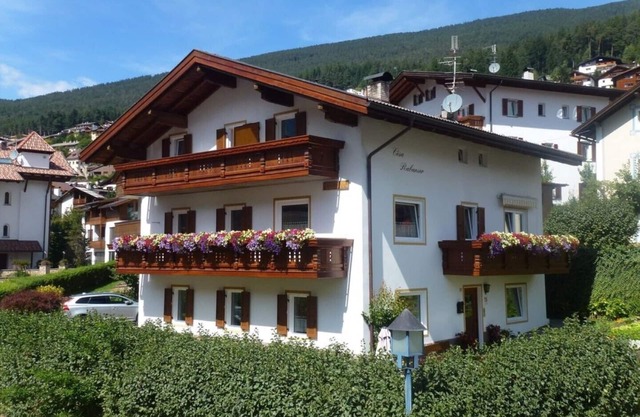 Im Herzen der Dolomiten in Gröden beste Lage ideal auch für Urlaub ohne Auto