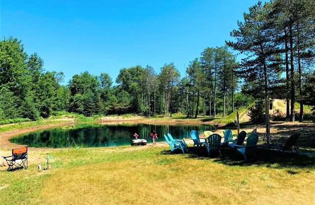 In The Woods - Pet Friendly Waterfront