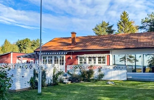 4 Zimmer Unterkunft in Mönsterås