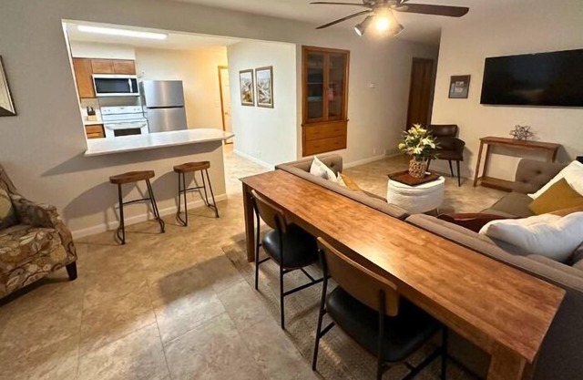 In Town - Close to Hospital, Maplewood Manor, 2 Churches, Splash Pad, & Parks.