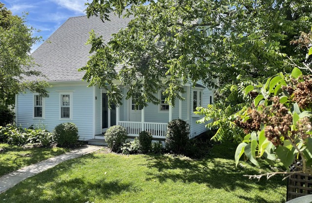 In Town Hideaway for a Block Island Getaway!!!