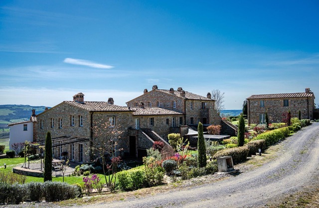 Toscana, colinas de San Casciano dei Bagni, planta baja en una aldea renovada