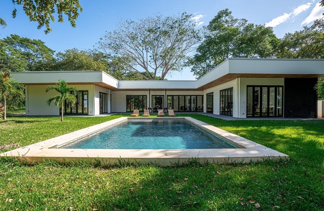 Incredible home with private pool