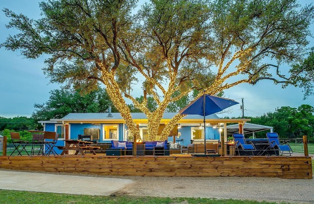 Incredible Lake Palo Pinto Outdoor Living for the entire family and friends.