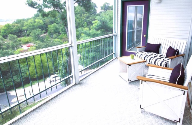 New to Owner, Incredible Lake View, Harbour Towne Condo 2 Bedroom, Boat Slip Available