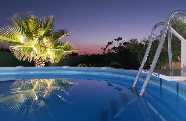 UNABHÄNGIGE VILLA MIT POOL-WI-FI-KLIMAANLAGE C / O MALEDIVEN VON SALENTO