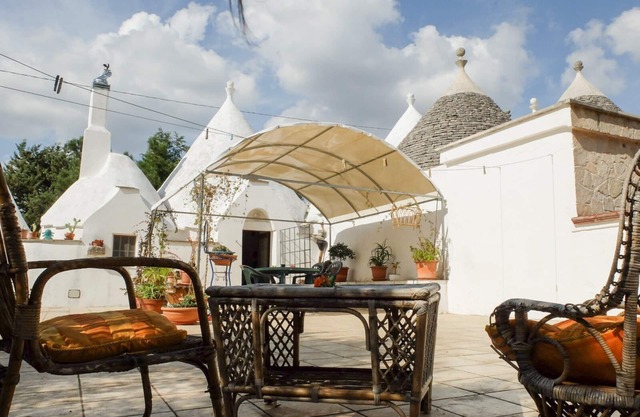 Unabhängiger und autonomer Trullo auf dem Land, 5 km von Alberobello und Martina Fr
