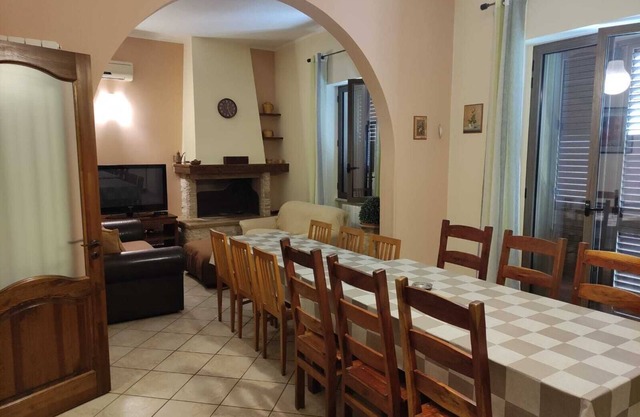 Unabhängige Wohnung am Meer bis zu 15 Plätze, modern, fein eingerichtet