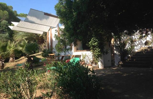 Unabhängiges Studio in Villa mit Garten.