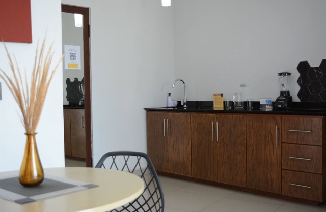 INDEPENDENT SUITE TERRACE 5