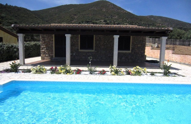 Unabhängige Villa in der wunderschönen und intimen Ort, Marina von Tertenia