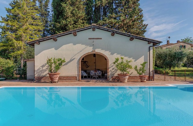 Unabhängige Villa mit Pool und Garten in den Hügeln der Toskana