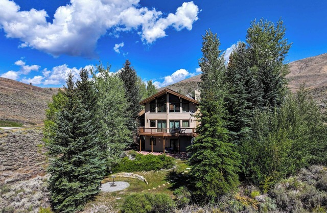 Indian Creek Hideaway: Private, Scenic, and Serene Retreat