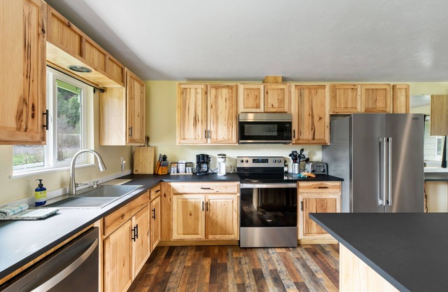 Indian Creek Lodge