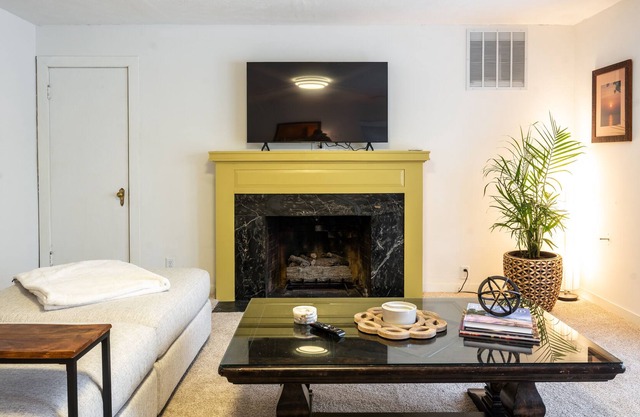 Indiana Dunes Garden Apartment