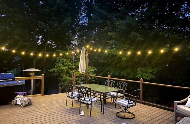 Paradise Awaits 4 bed /4 baths 6,000sq ft. **Inground Heated Pool**