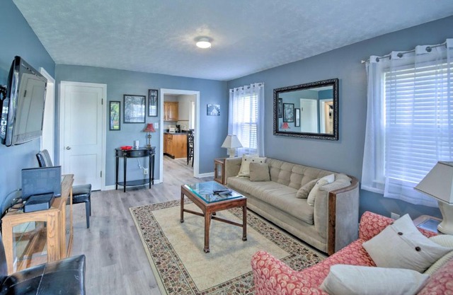 Indianapolis Area Home - Walk to the Speedway!