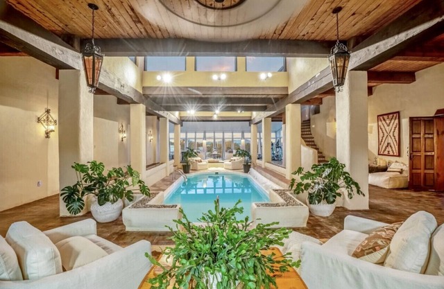 Indoor heated pool minutes to downtown Santa Fe