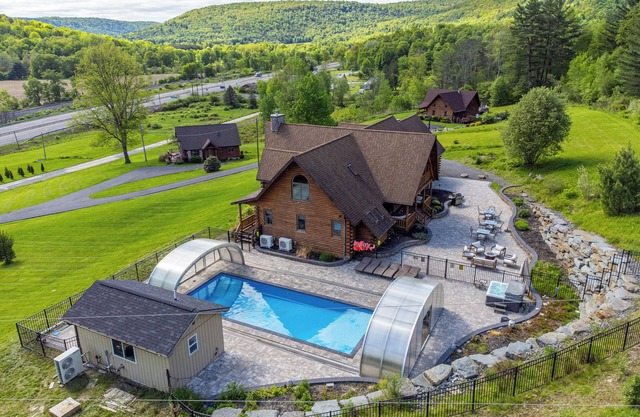 Indoor Pool,Largest Game Lodge,Sleeps 39