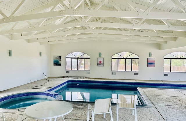 INDOOR SWIMMING POOL AND VERY SPACIOUS AND LUXURY