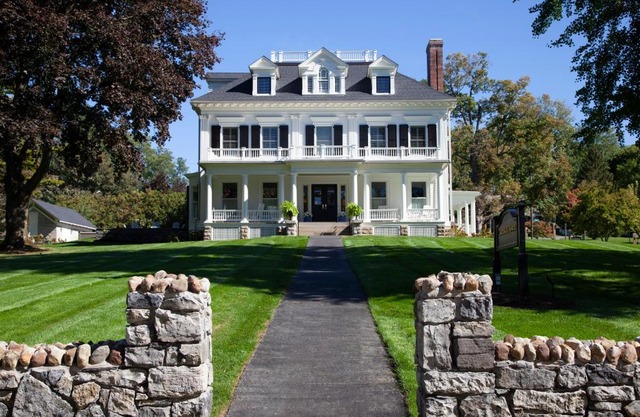 Inns of Aurora Resort & Spa