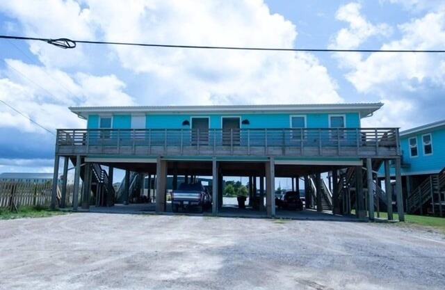 Inshore Paradise: Steps from the marsh