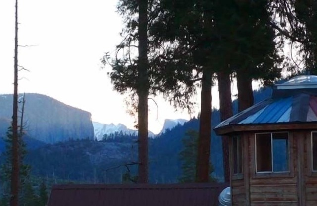 INSIDE Yosemite! FALL SPECIAL !!! ~ VIEW of Yosemite Valley, Blockhaus zu Hause!