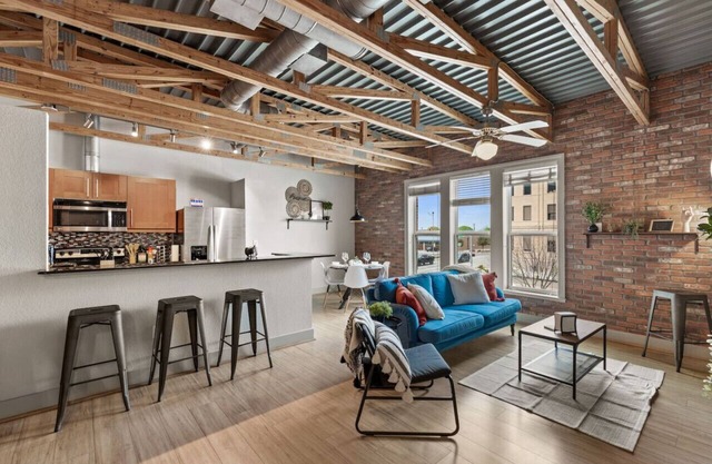 Intimate 2BD with Unique Style in the heart of FW