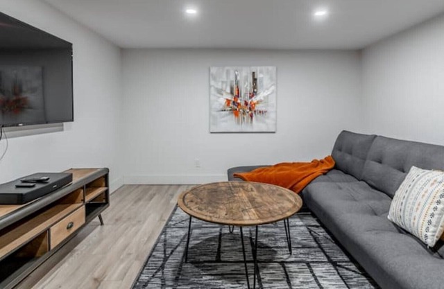 INTIMATE and RESTFUL 1-bedroom space + SOFA BED