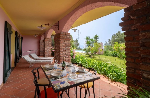 Into the Green! Flower Flat x4 Pool & Parking