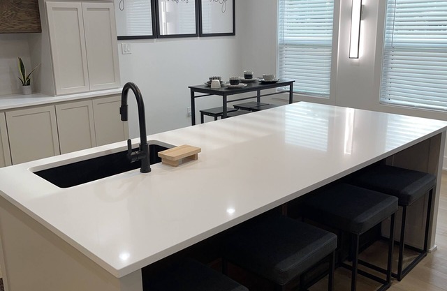 Introducing "ElevateVR Living" Your New Baton Rouge 3 Story Retreat Sleeps 14