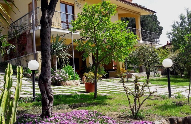 Invit Arti - Wohnung in Villa